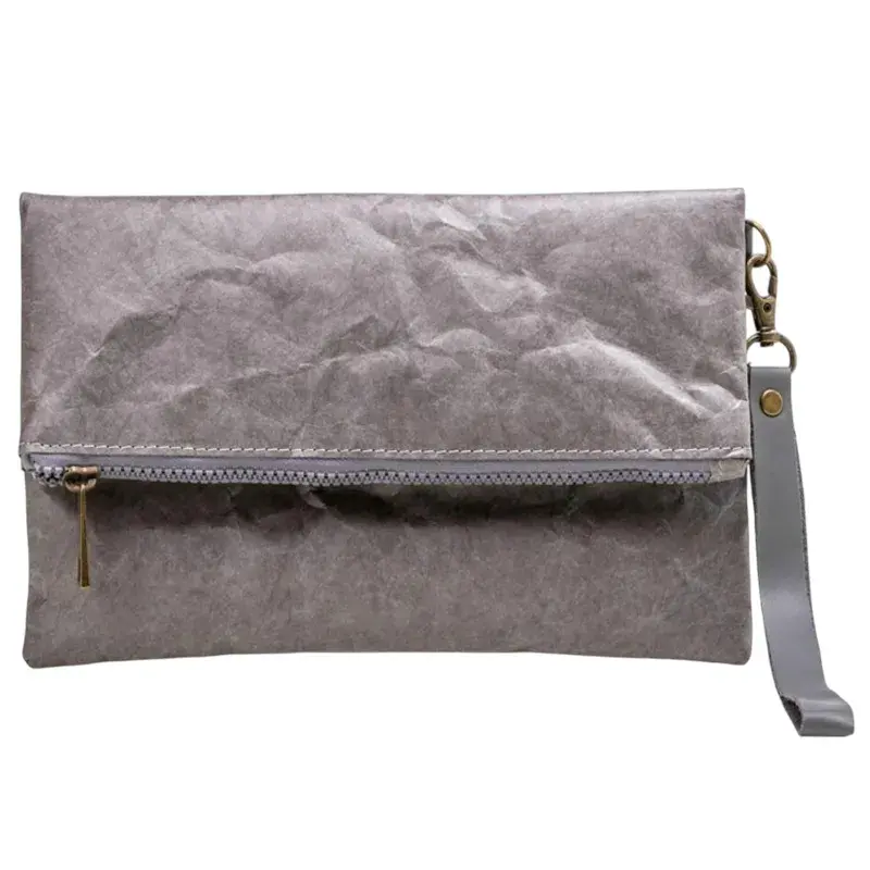 Grå Tyvek clutch-taske med lynlås og håndledsrem